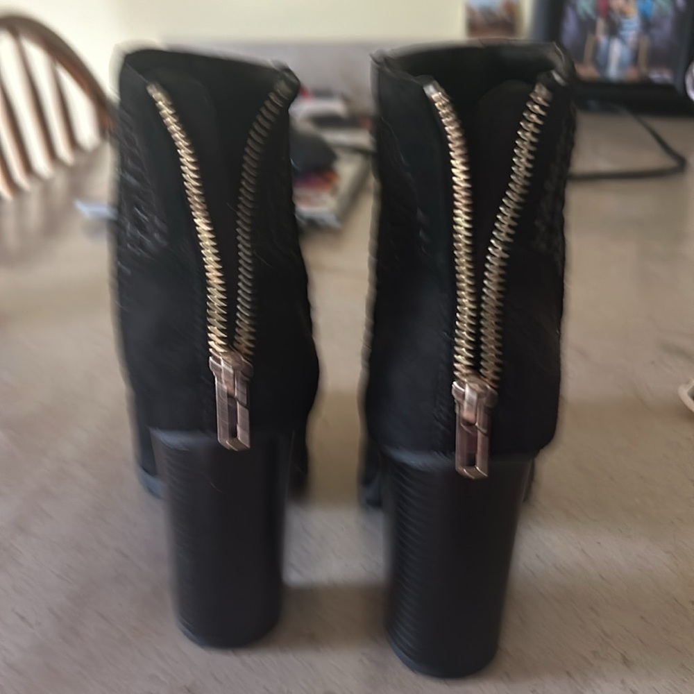 Juicy couture sweater boots size 7 - Picture 2 of 4